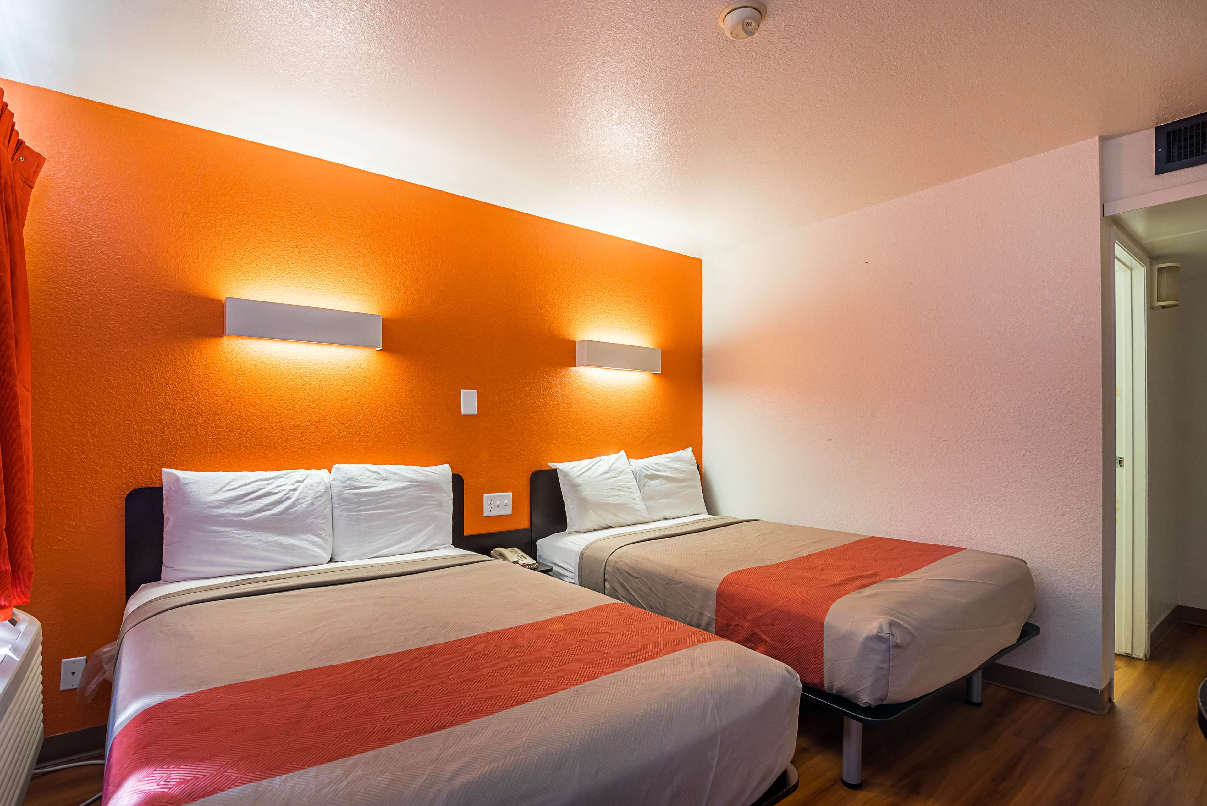 Motel 6 Birmingham Bessemer