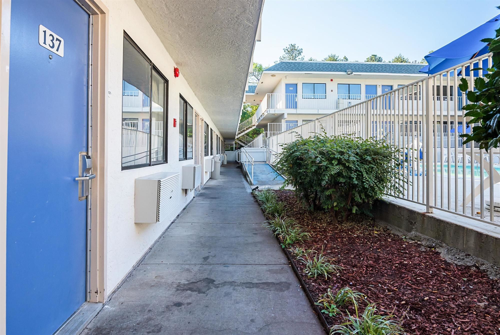 Motel 6 Birmingham Bessemer