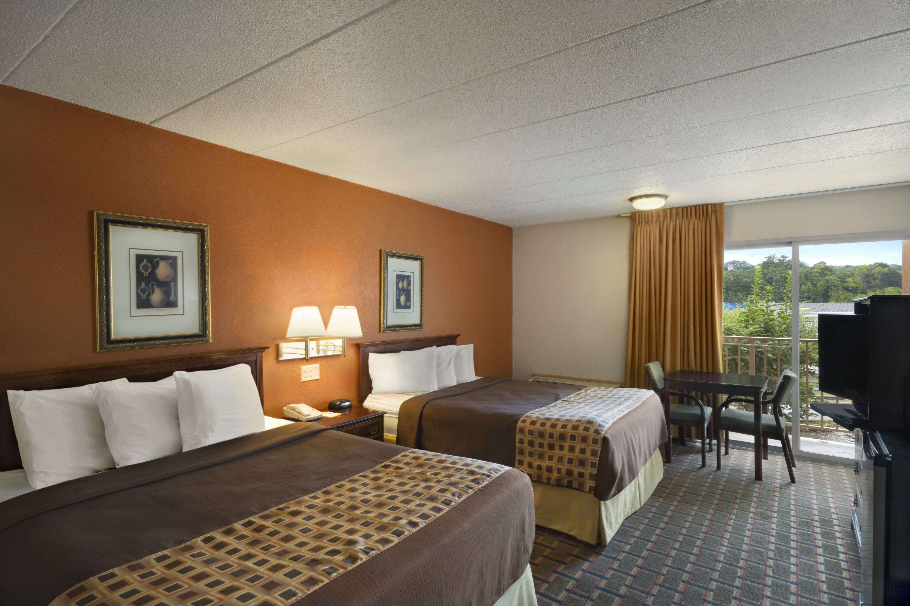 Days Inn by Wyndham Birmingham Vestavia Hills