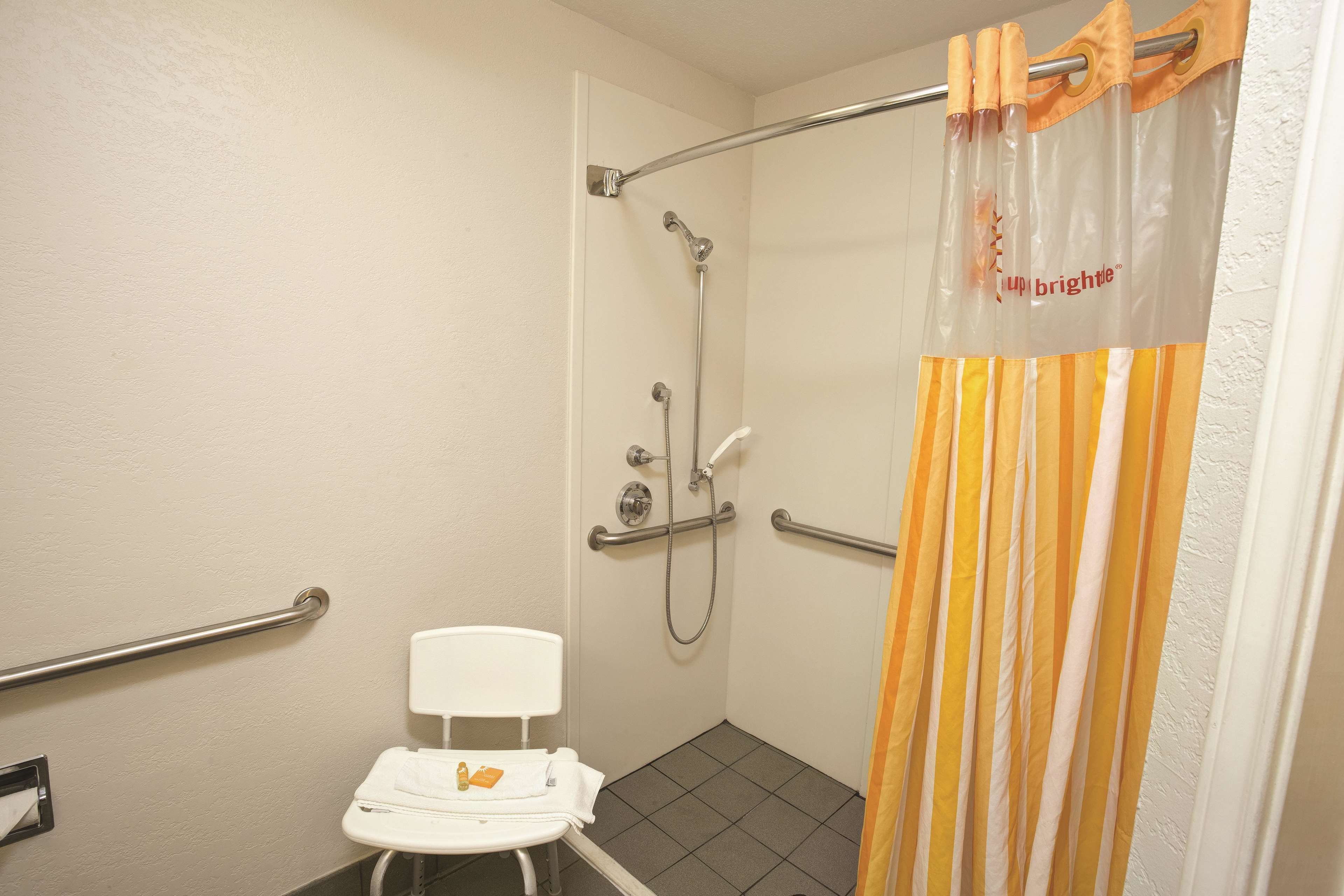 La Quinta Inn & Suites by Wyndham Birmingham Hoover