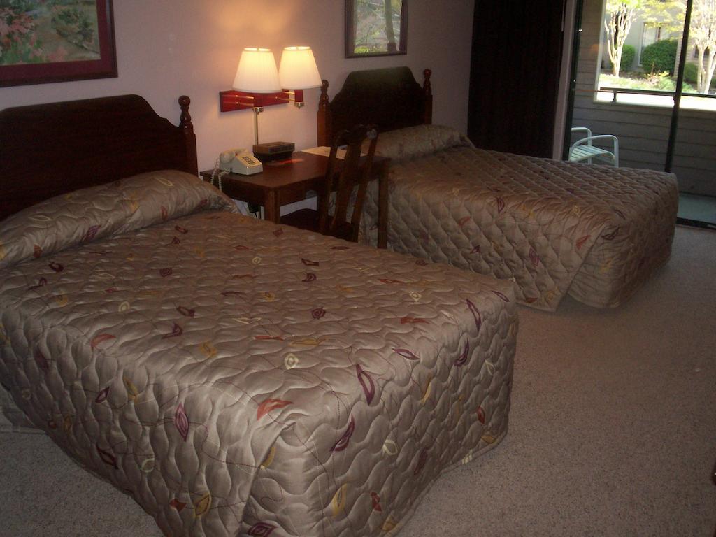 Rime Garden Inn & Suites