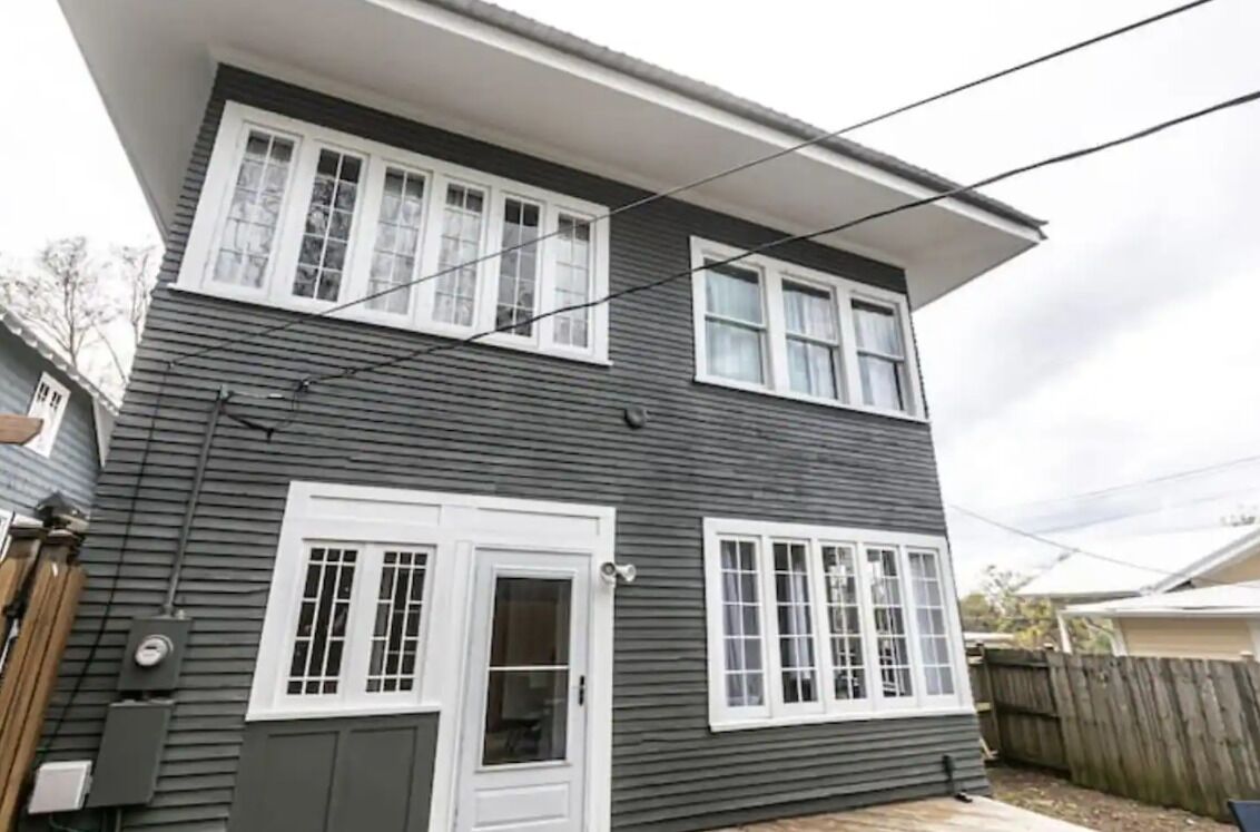 Trendy Lakeview Craftsman