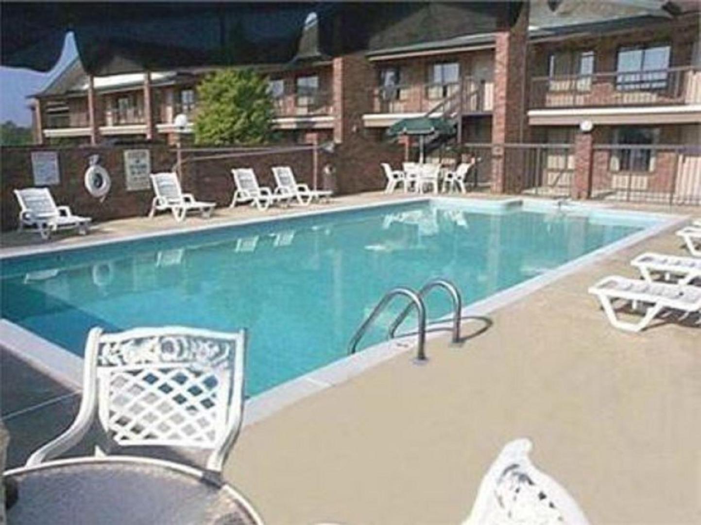 Days Inn by Wyndham Clanton AL