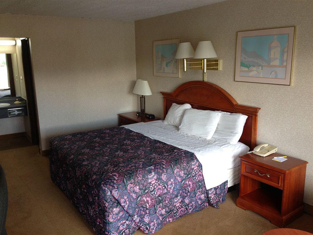 Days Inn by Wyndham Cullman