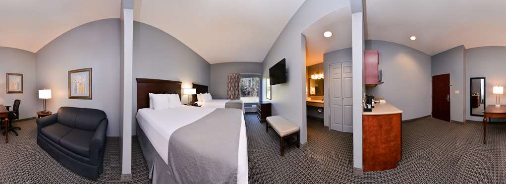 Best Western Plus Two Rivers Hotel & Suites