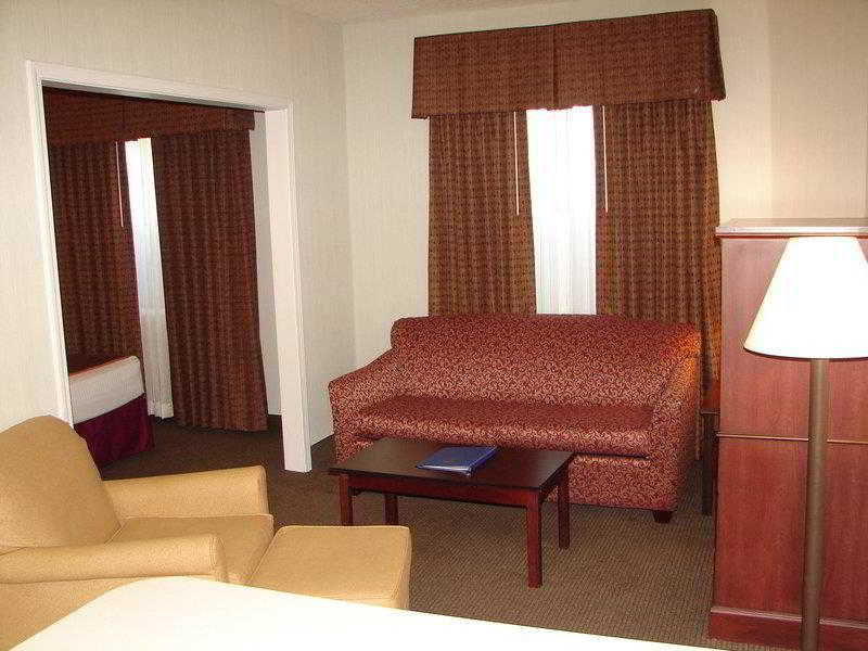 Red Roof Inn & Suites Dothan