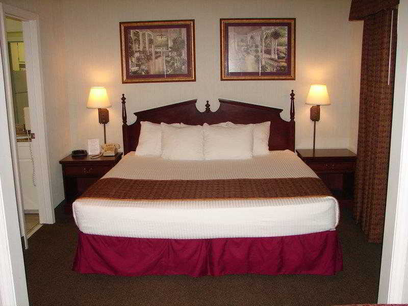 Red Roof Inn & Suites Dothan