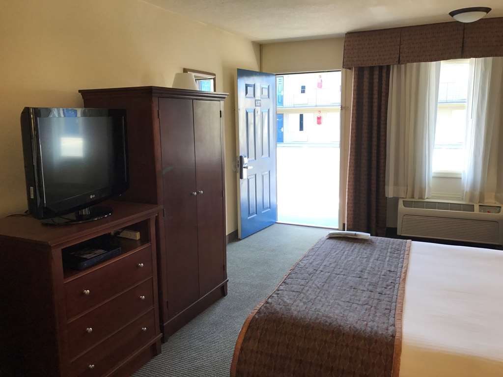 Red Roof Inn & Suites Dothan
