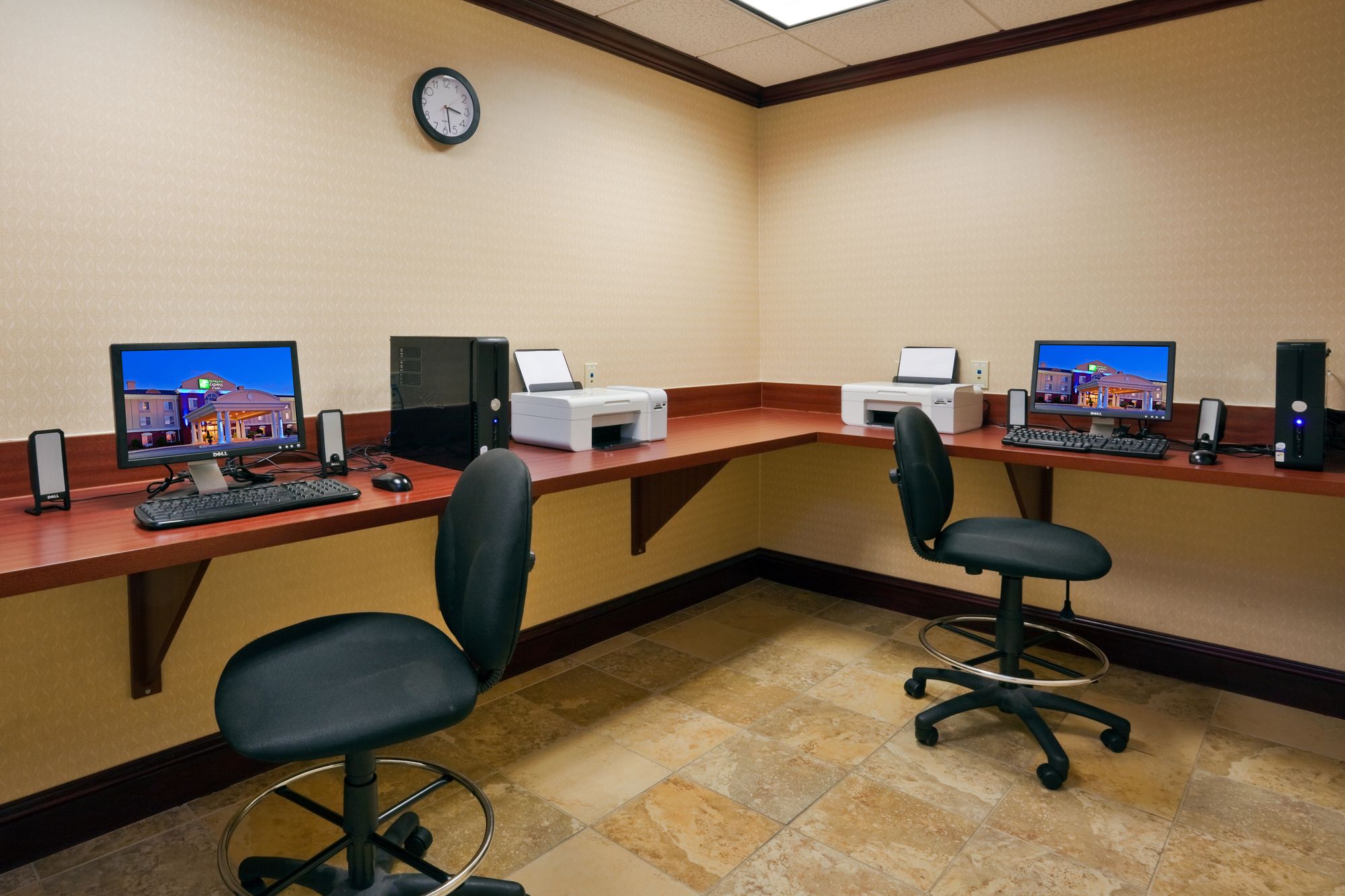 Holiday Inn Express Hotel & Suites Dothan North