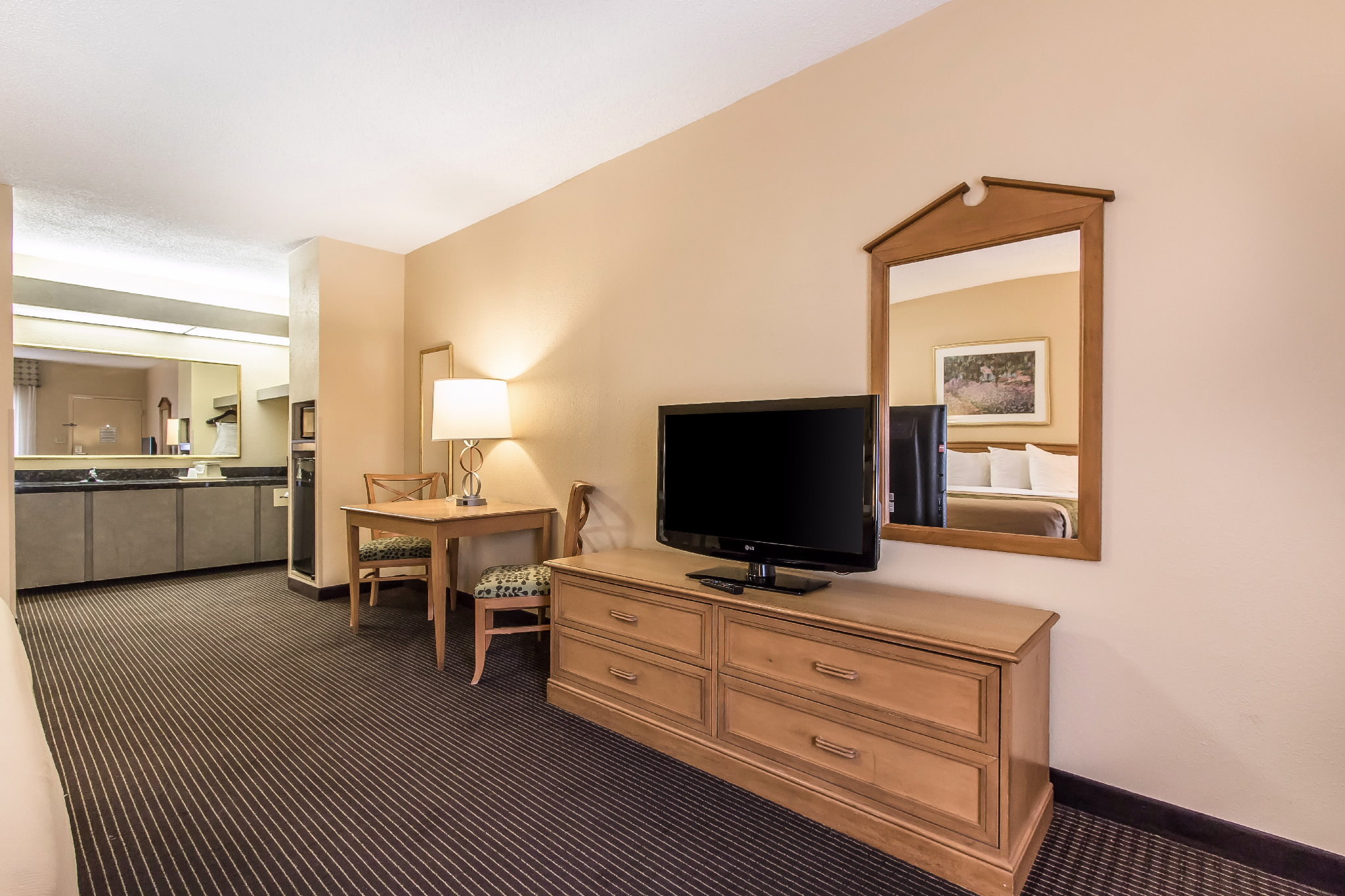 Econo Lodge Inn & Suites Foley