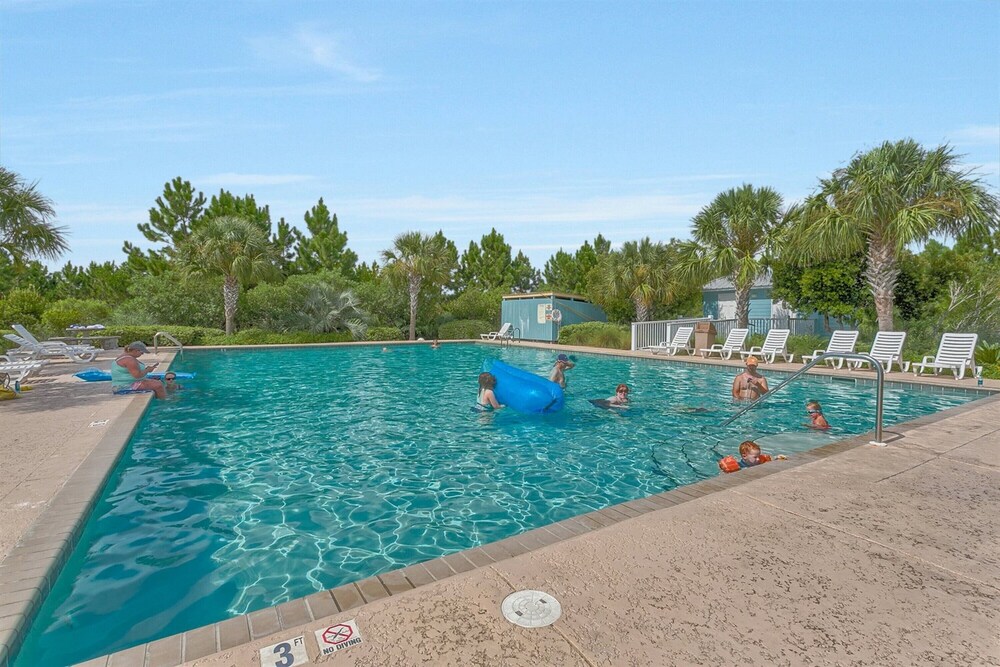 Mar Vista by Meyer Vacation Rentals