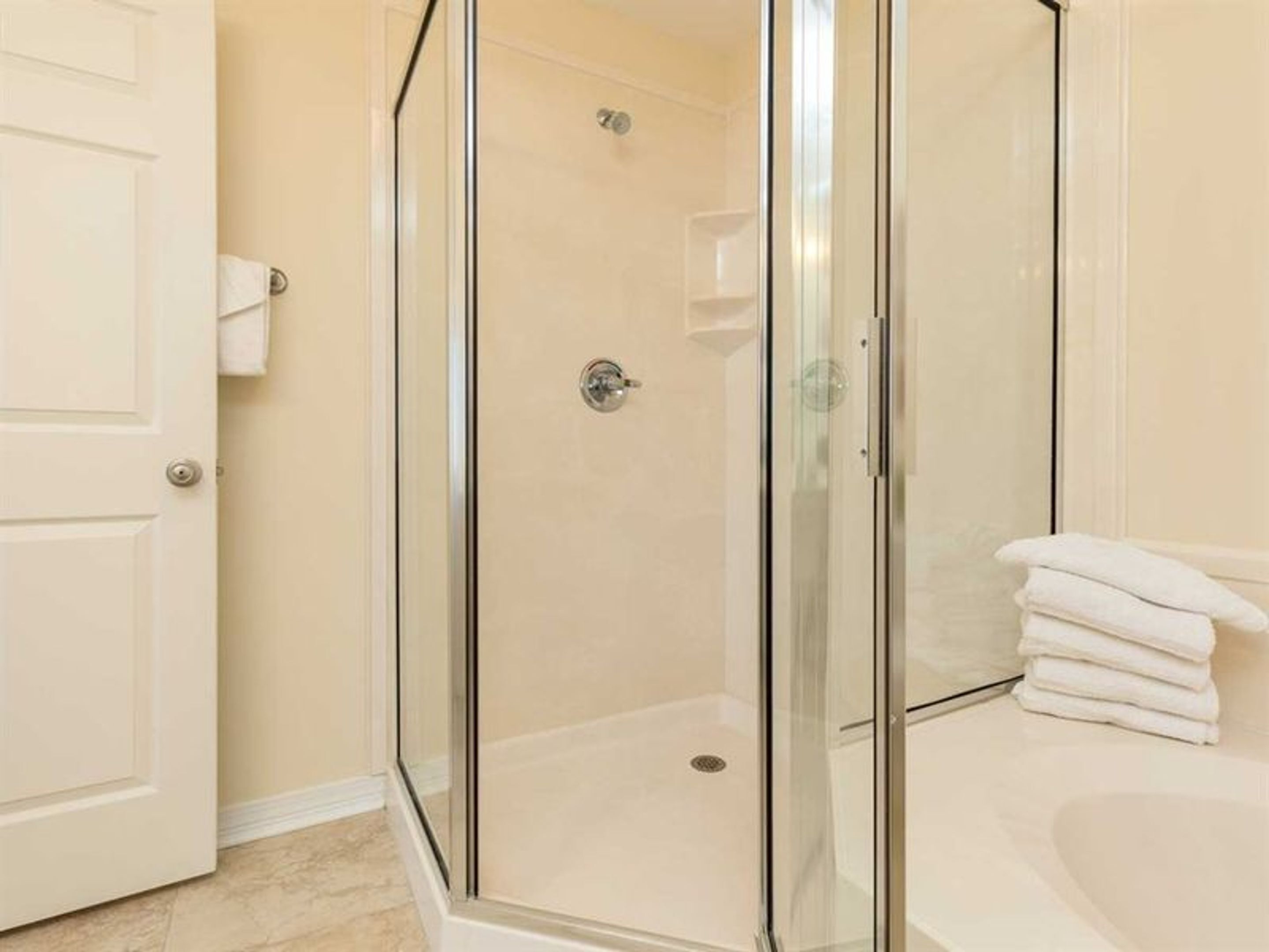 Navy Cove Harbor by Vacasa