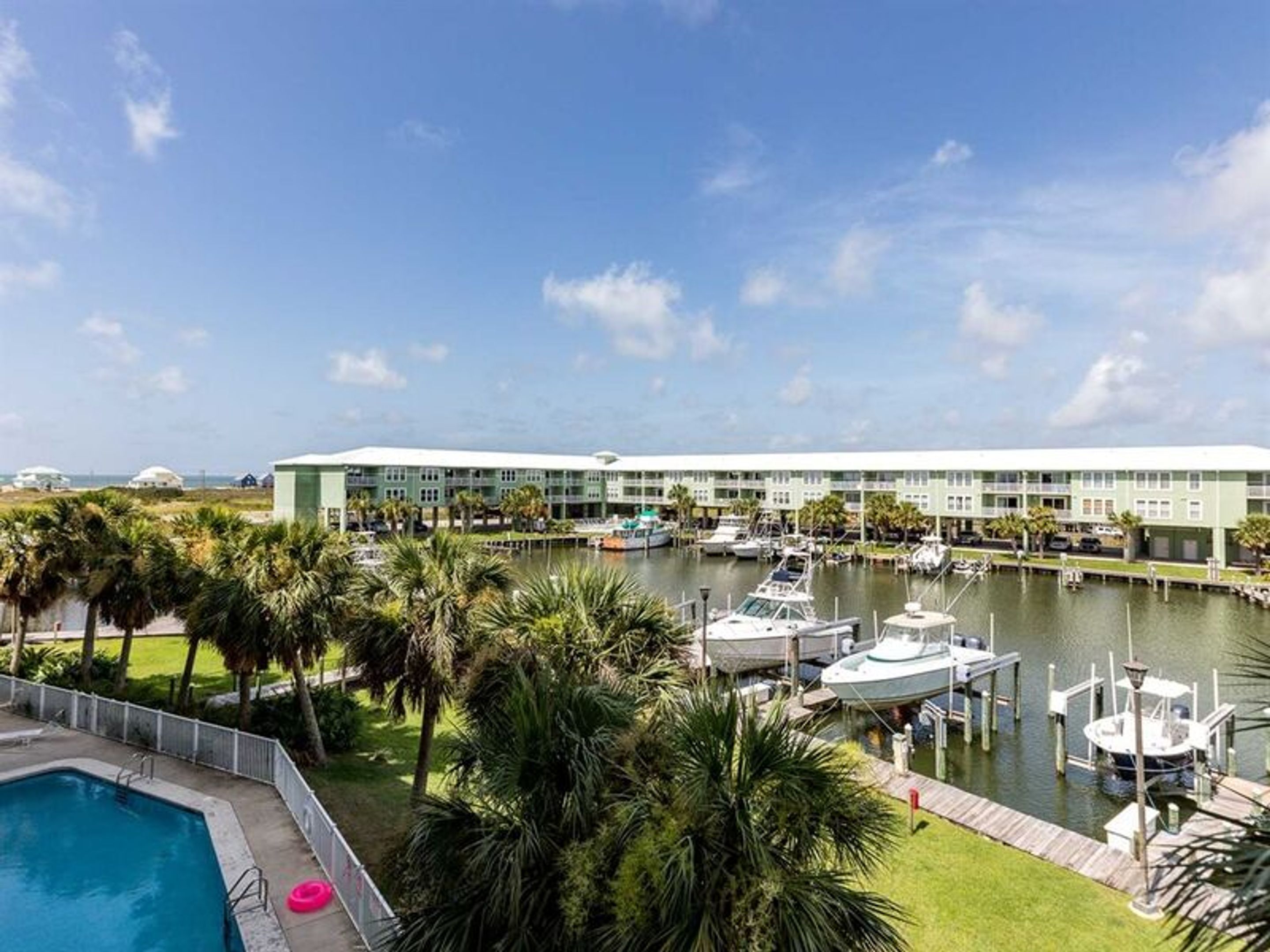 Navy Cove Harbor by Vacasa