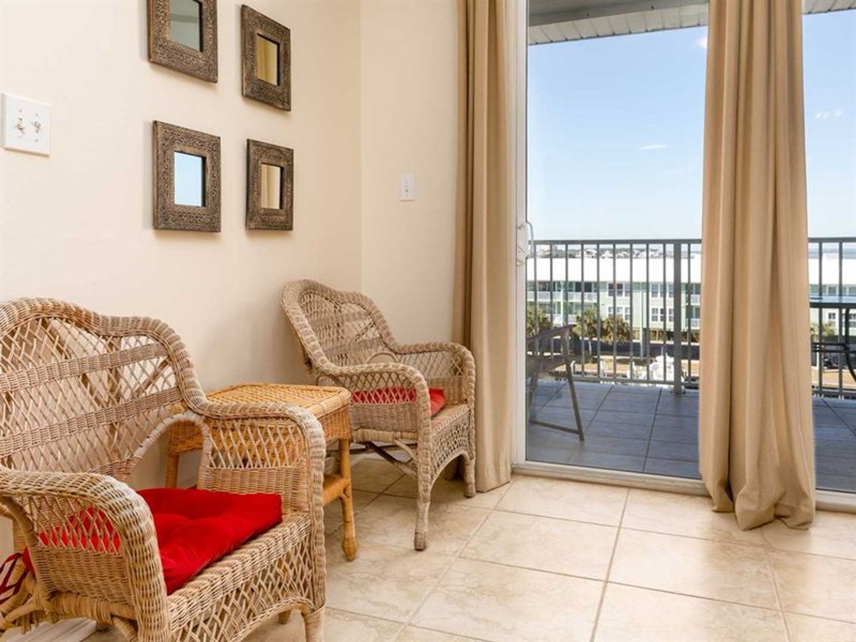 Navy Cove Harbor by Vacasa