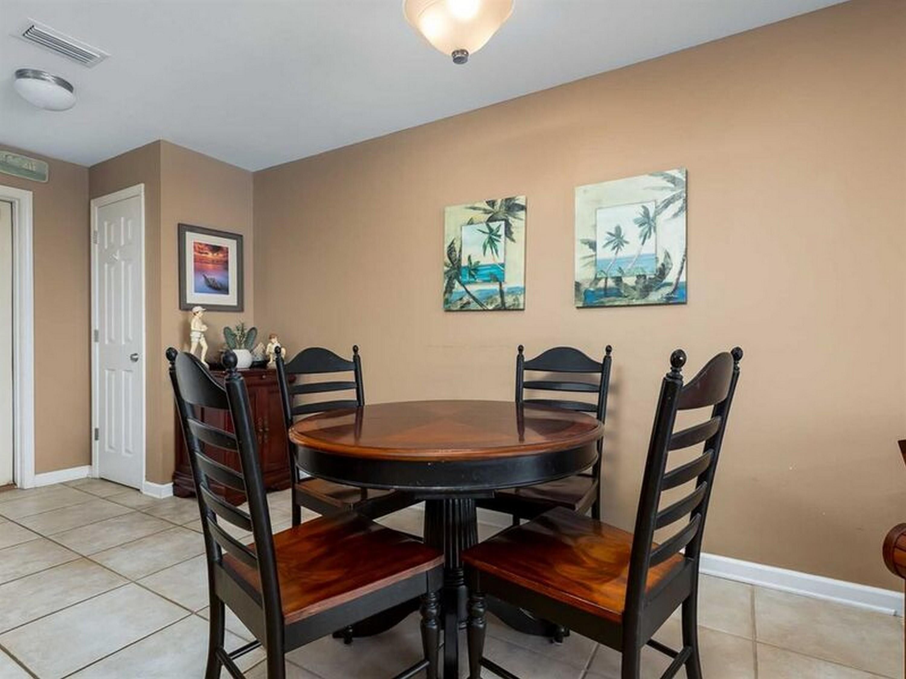 Navy Cove Harbor by Vacasa