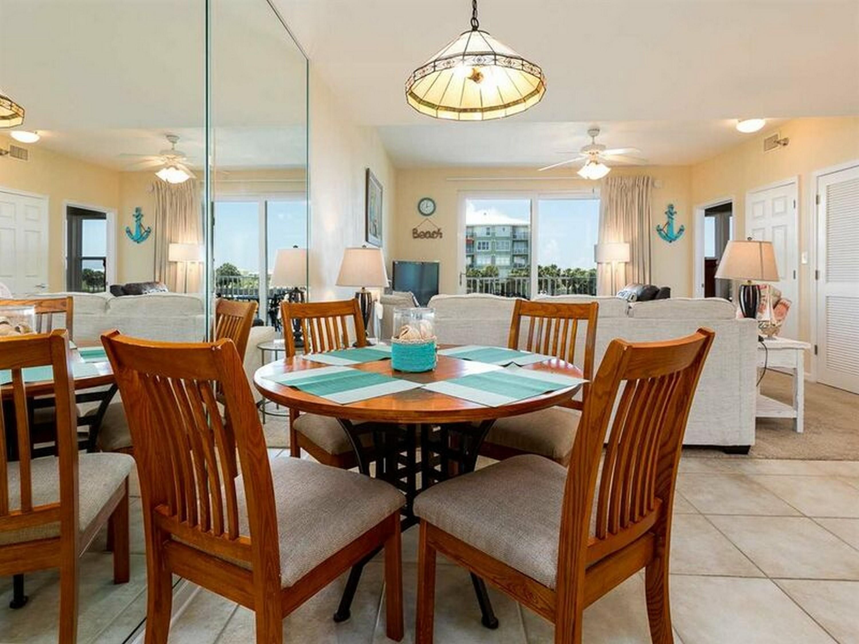 Navy Cove Harbor by Vacasa