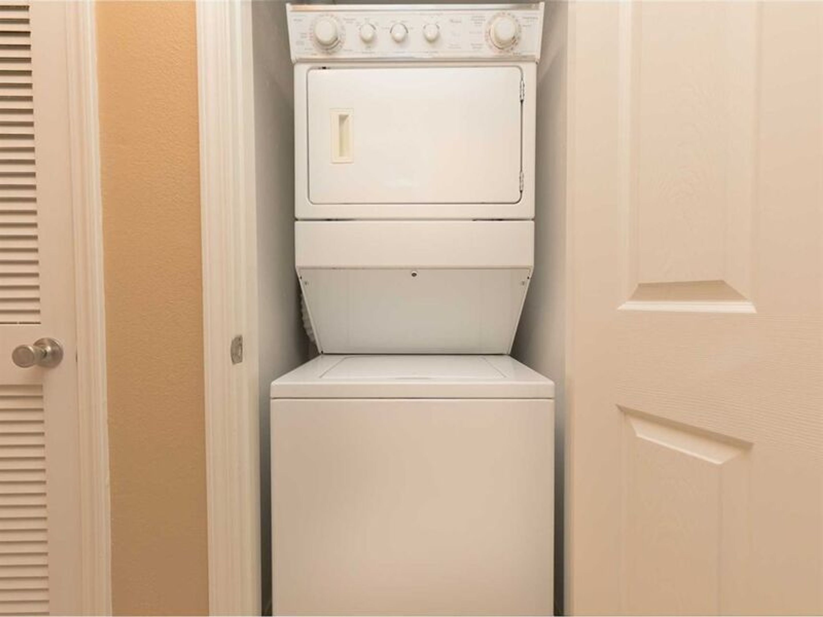 Navy Cove Harbor by Vacasa