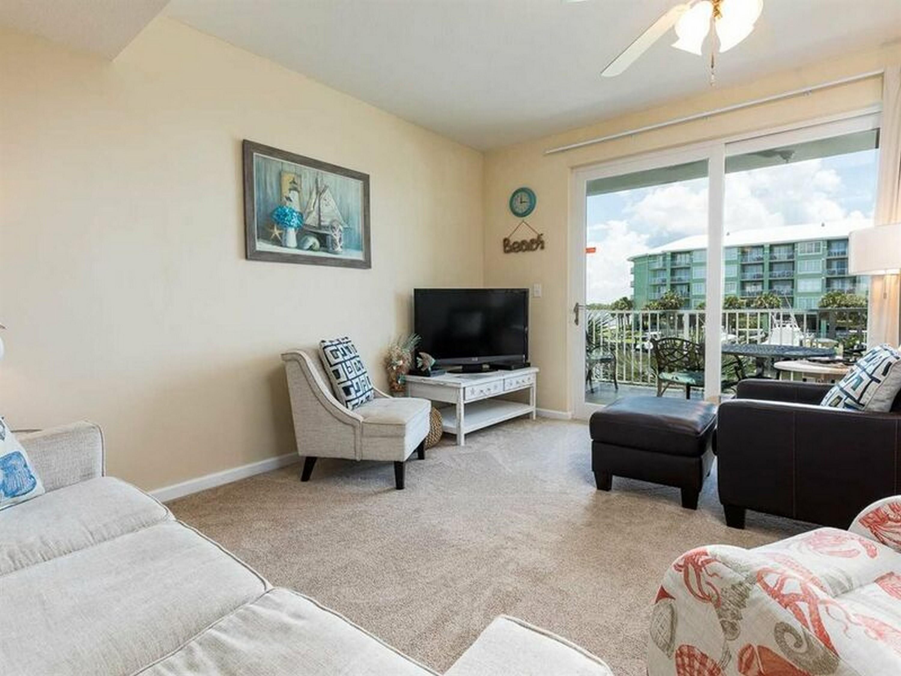 Navy Cove Harbor by Vacasa