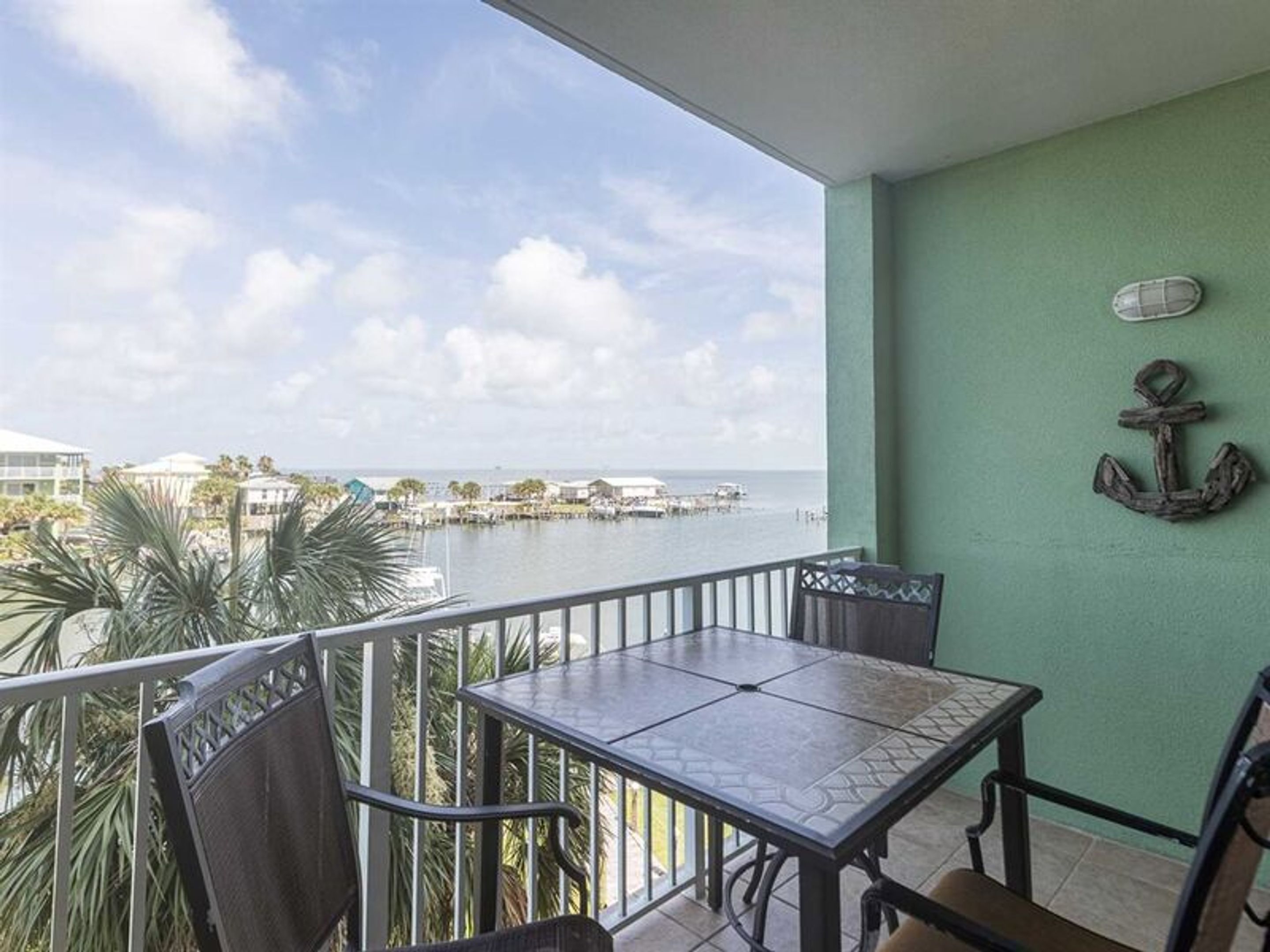 Navy Cove Harbor by Vacasa