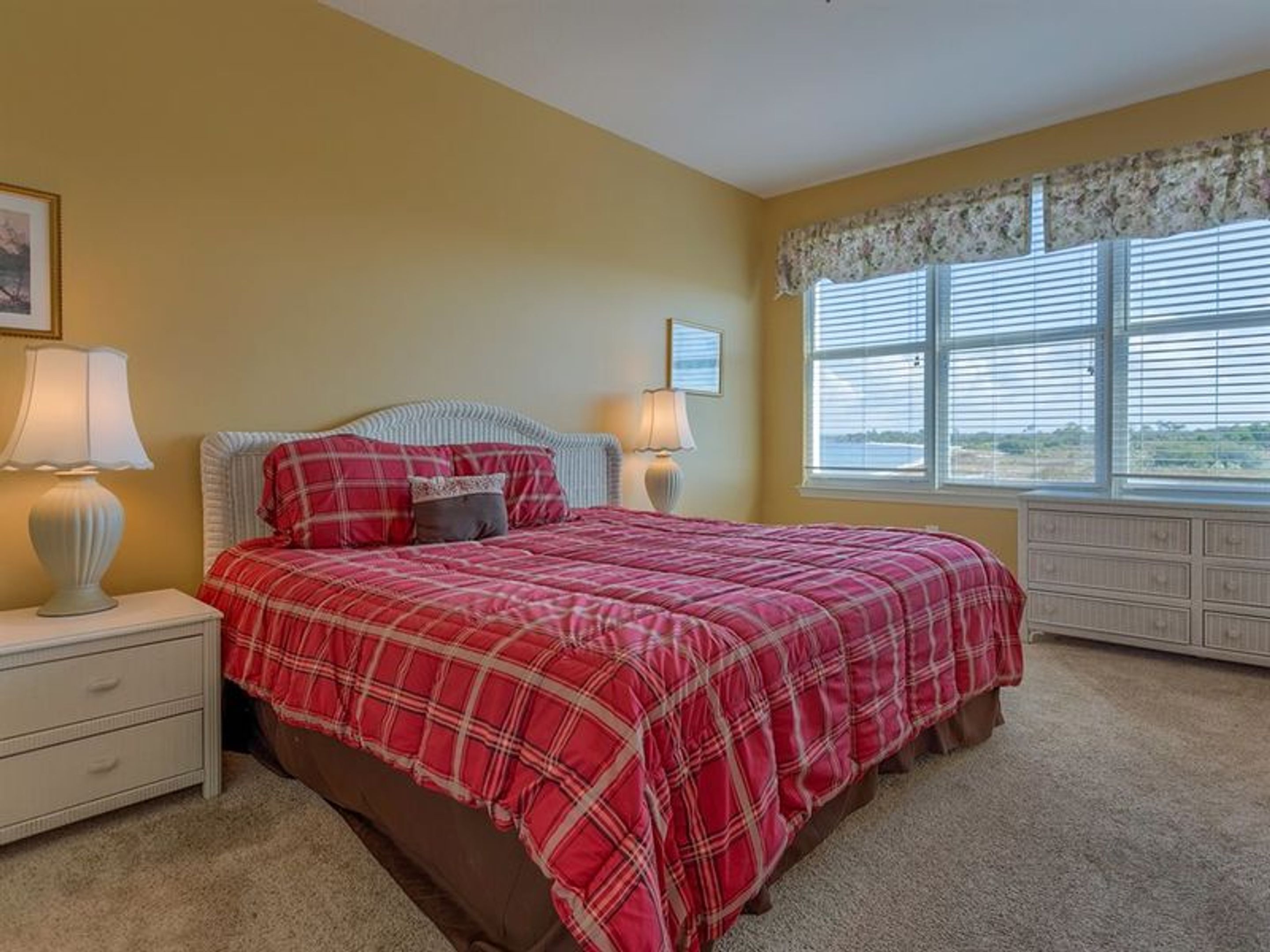 Navy Cove Harbor by Vacasa