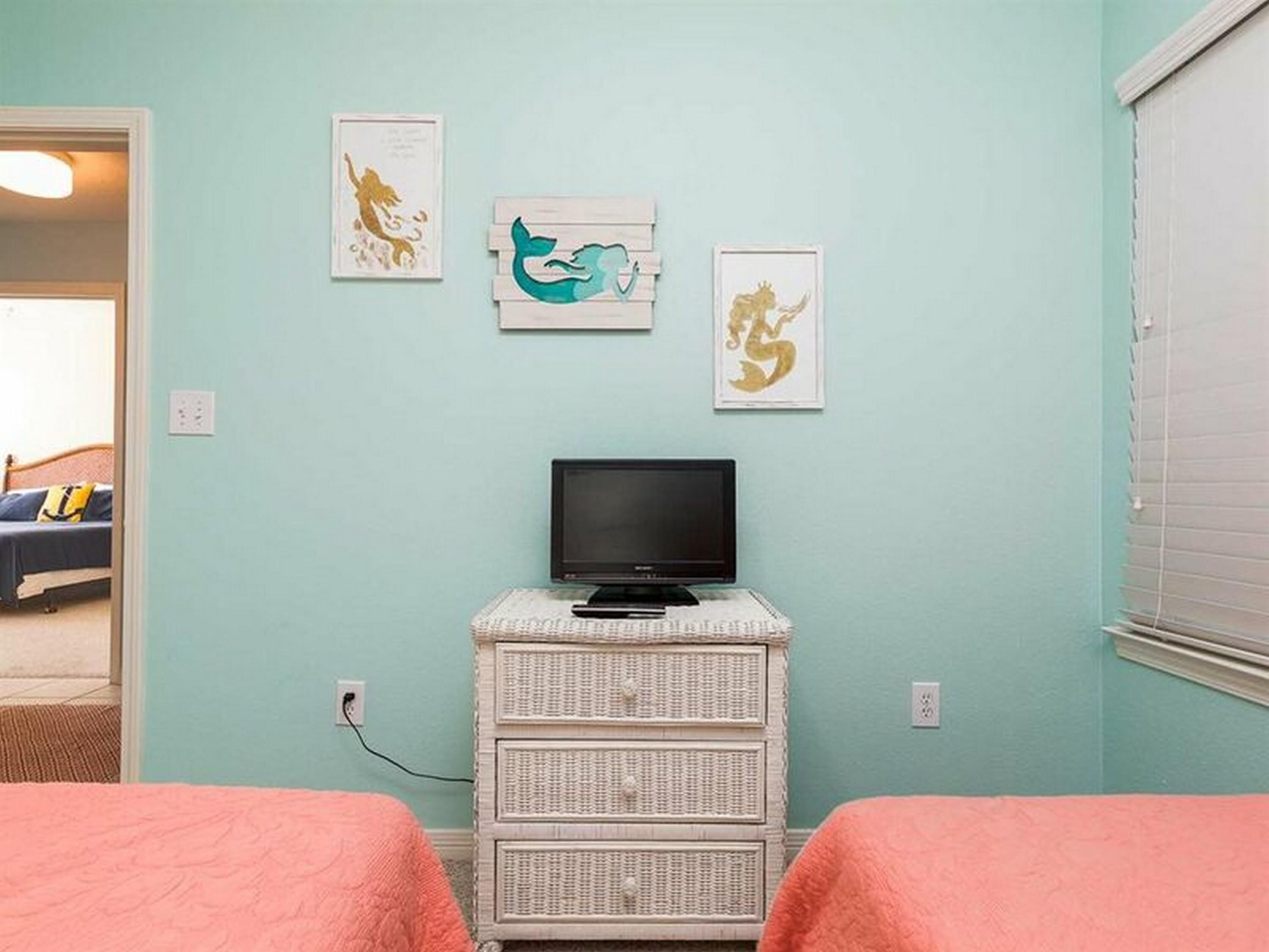 Navy Cove Harbor by Vacasa