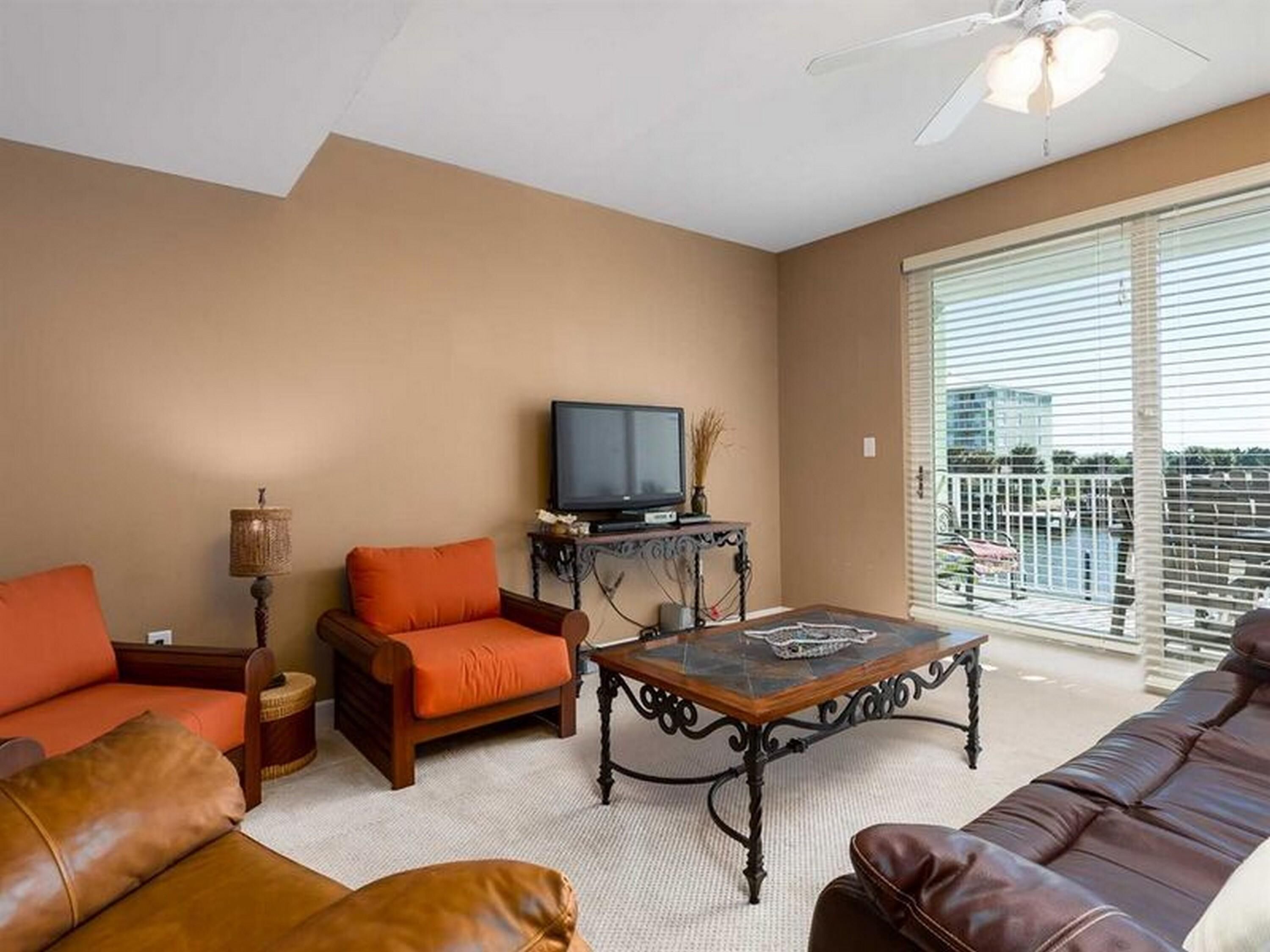 Navy Cove Harbor by Vacasa