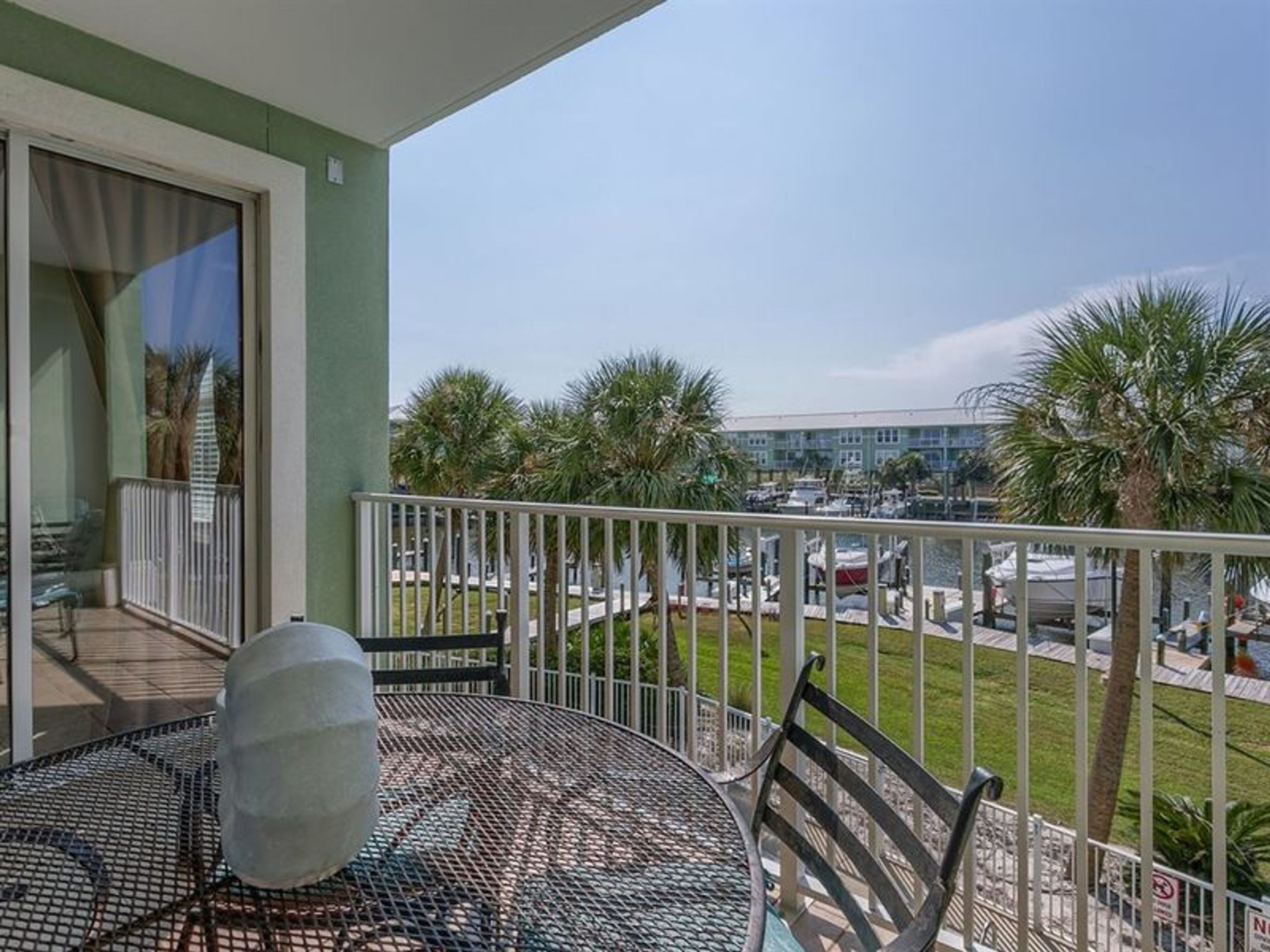 Navy Cove Harbor by Vacasa