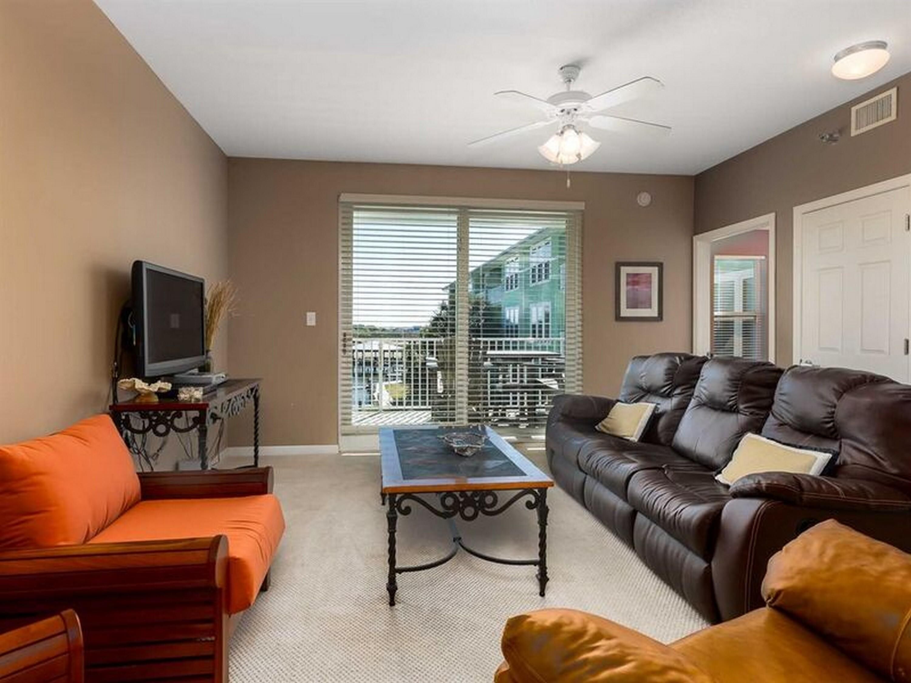 Navy Cove Harbor by Vacasa