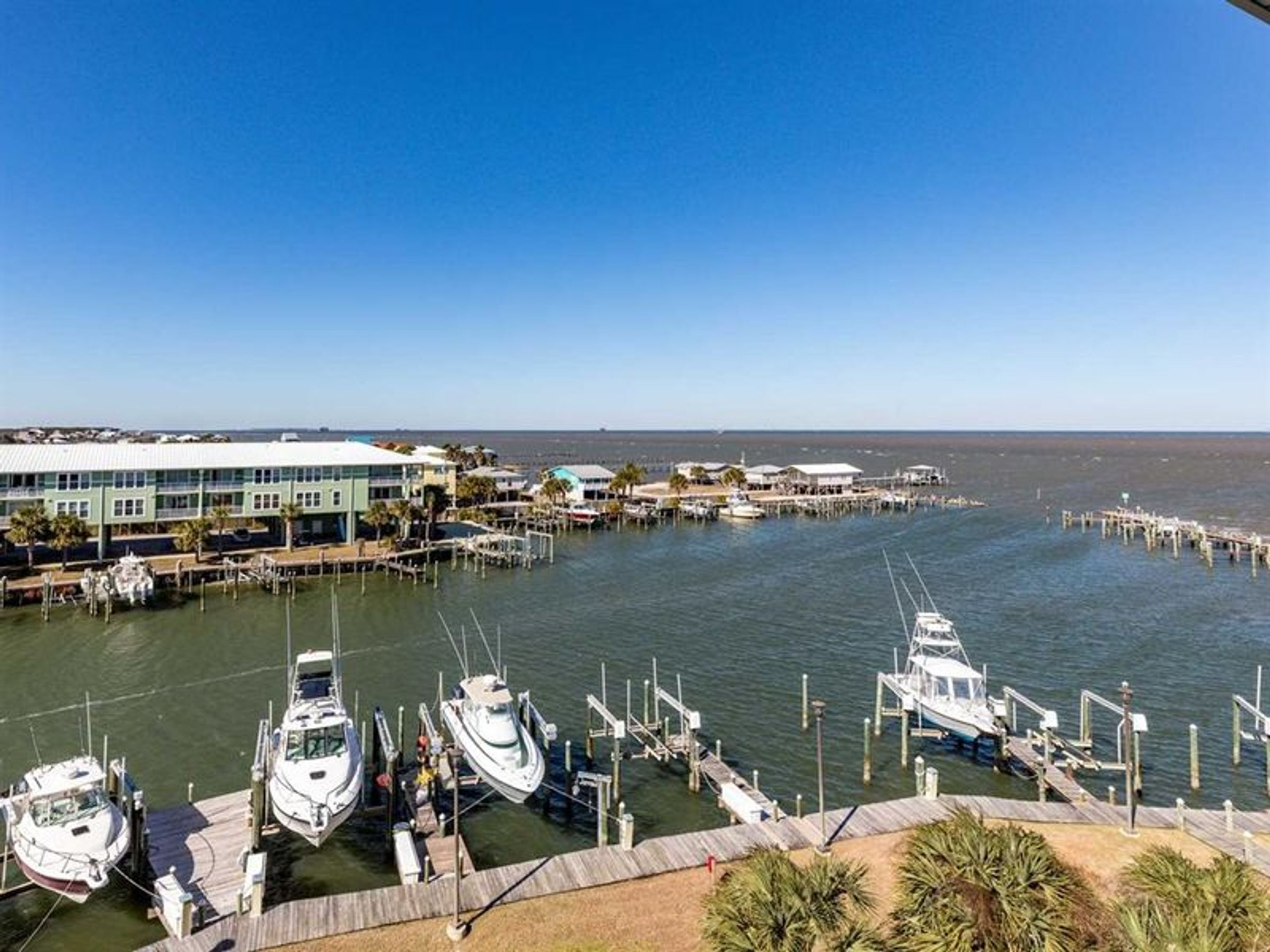 Navy Cove Harbor by Vacasa