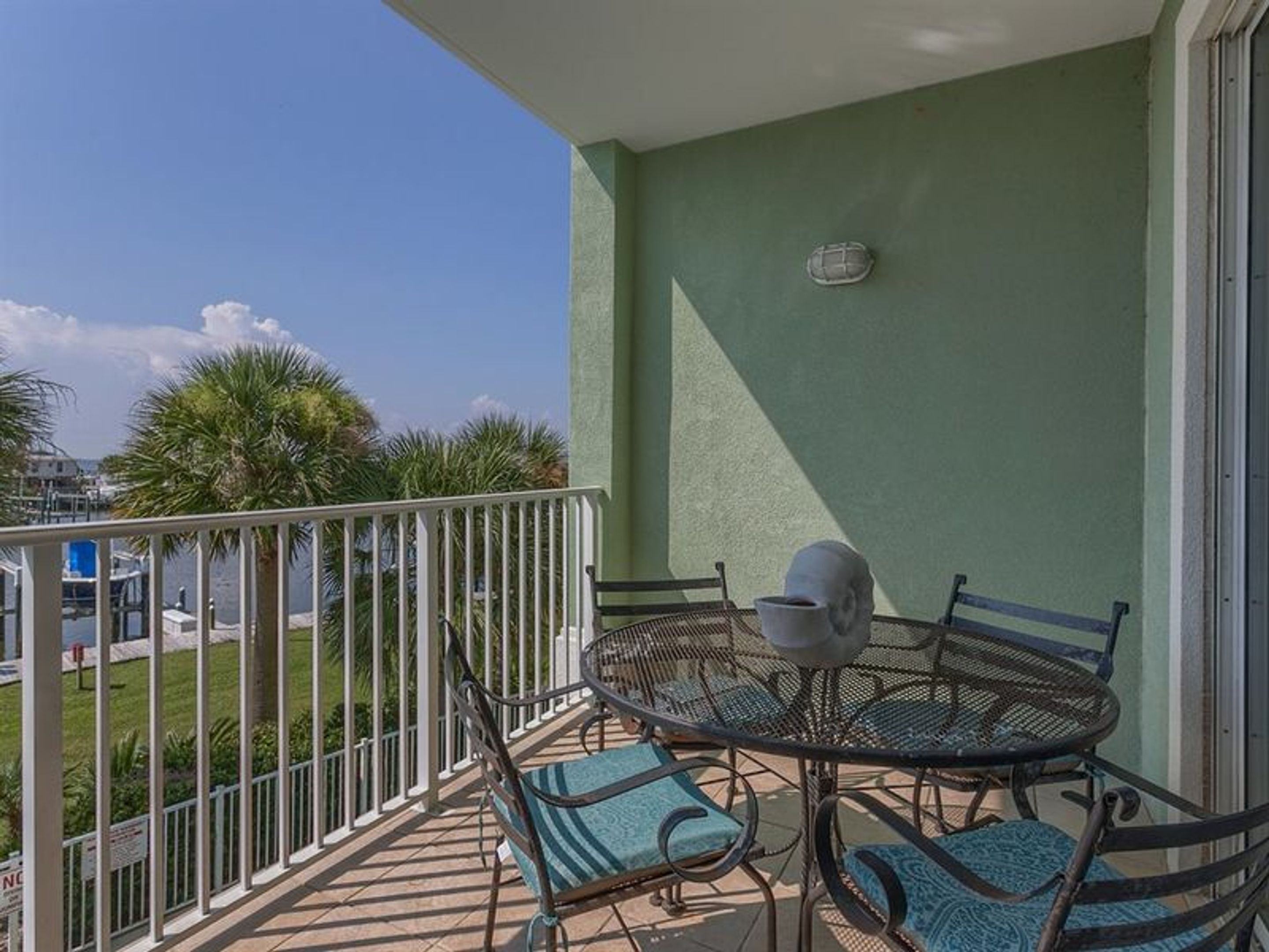 Navy Cove Harbor by Vacasa