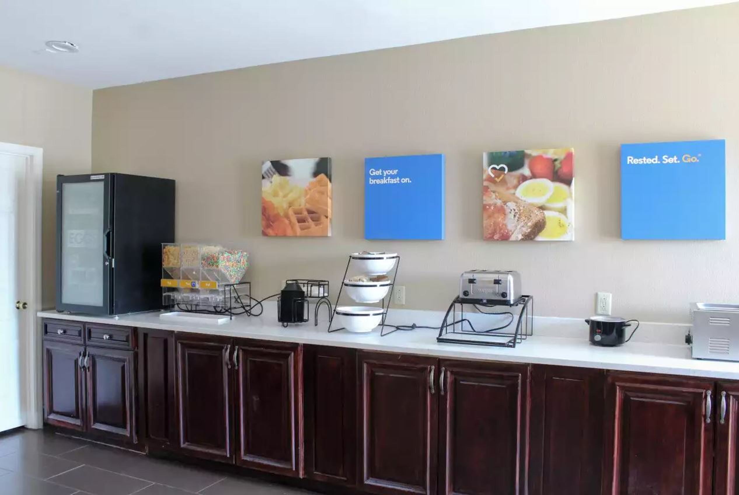 Comfort Inn & Suites Fultondale Gardendale I-65