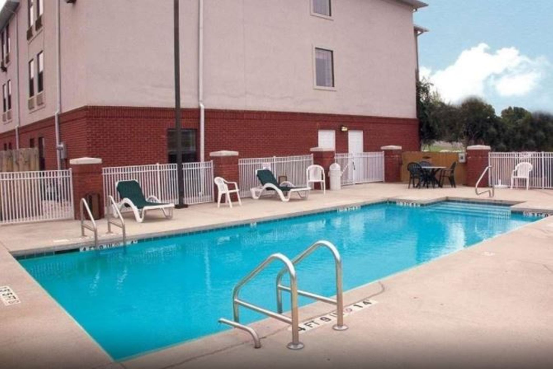 Comfort Inn & Suites Fultondale Gardendale I-65