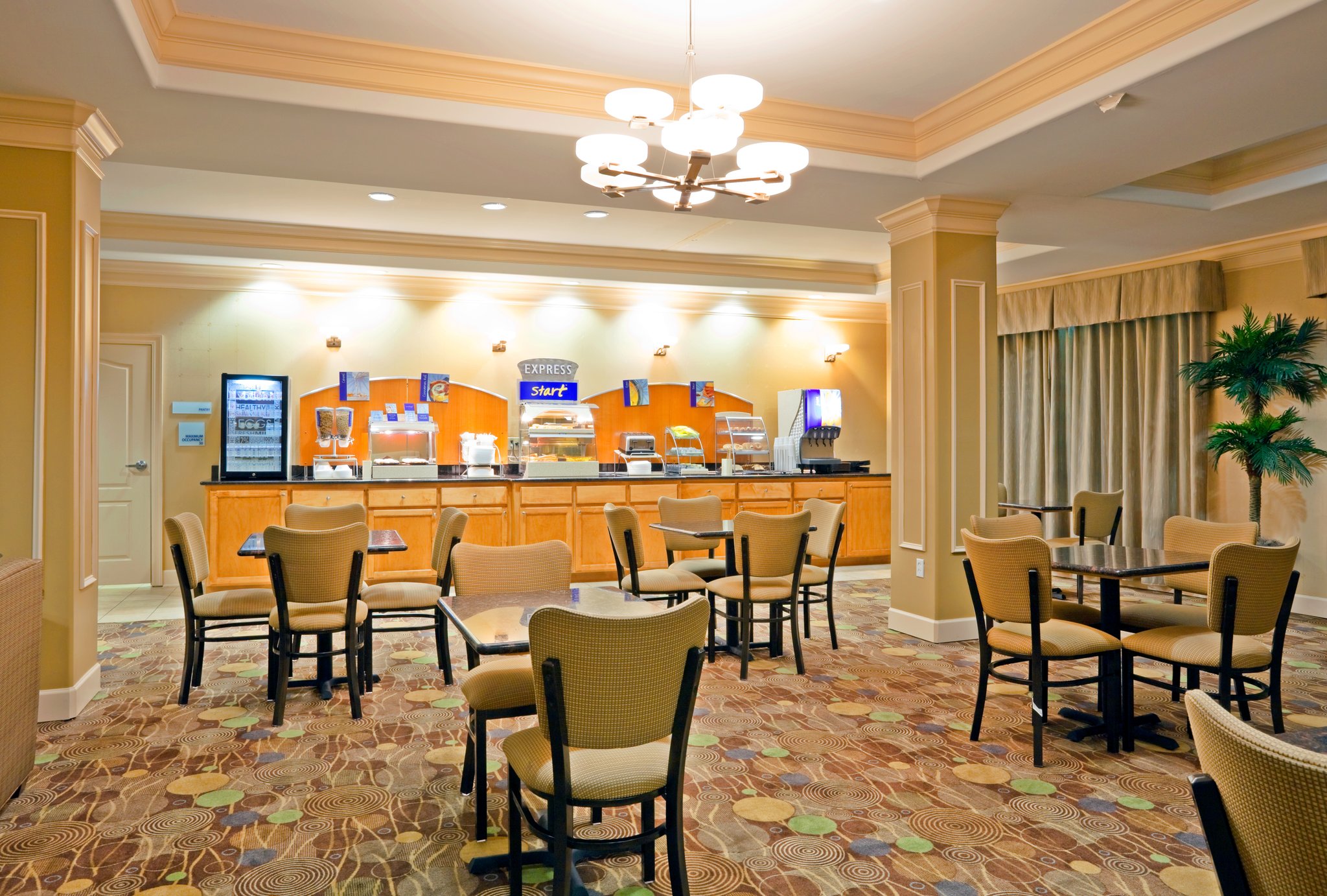 Holiday Inn Express Hotel & Suites Greenville