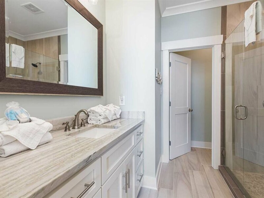 Anchors Away by Meyer Vacation Rentals