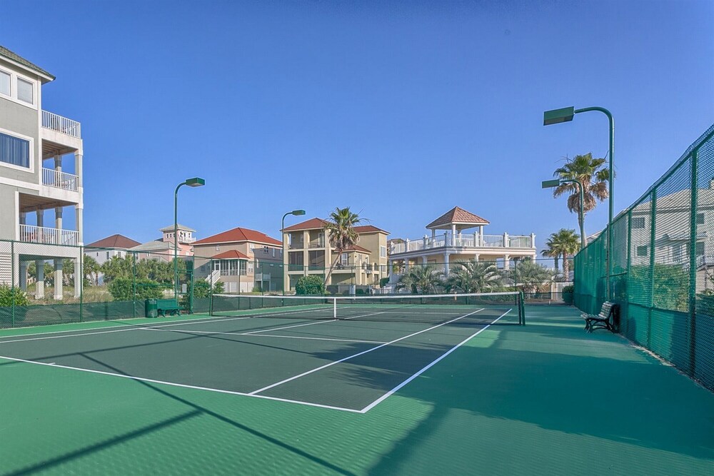 Beach Dream by Meyer Vacation Rentals