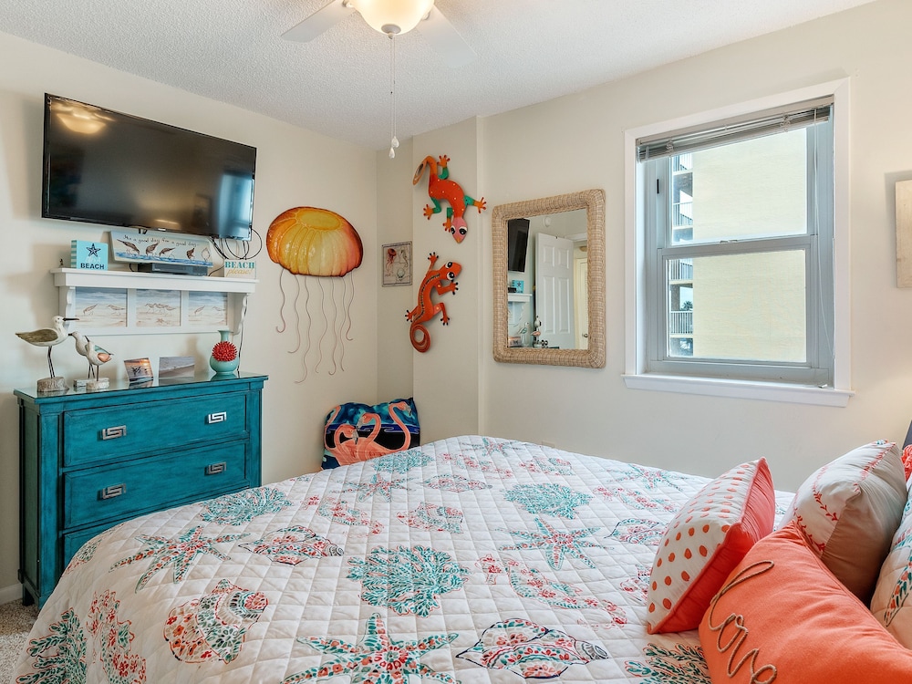 Buena Vista by RedAwning