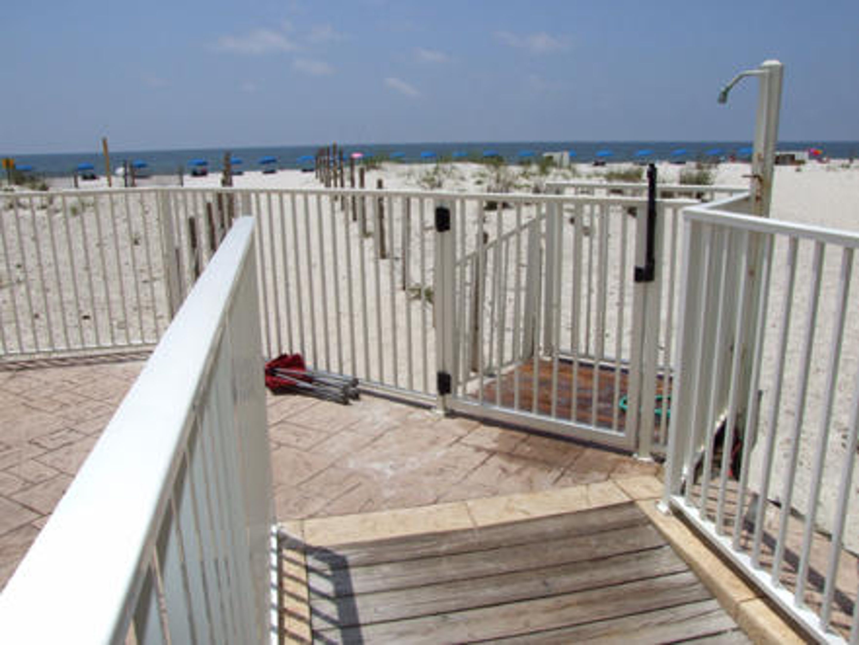 Castaways by Youngs Suncoast