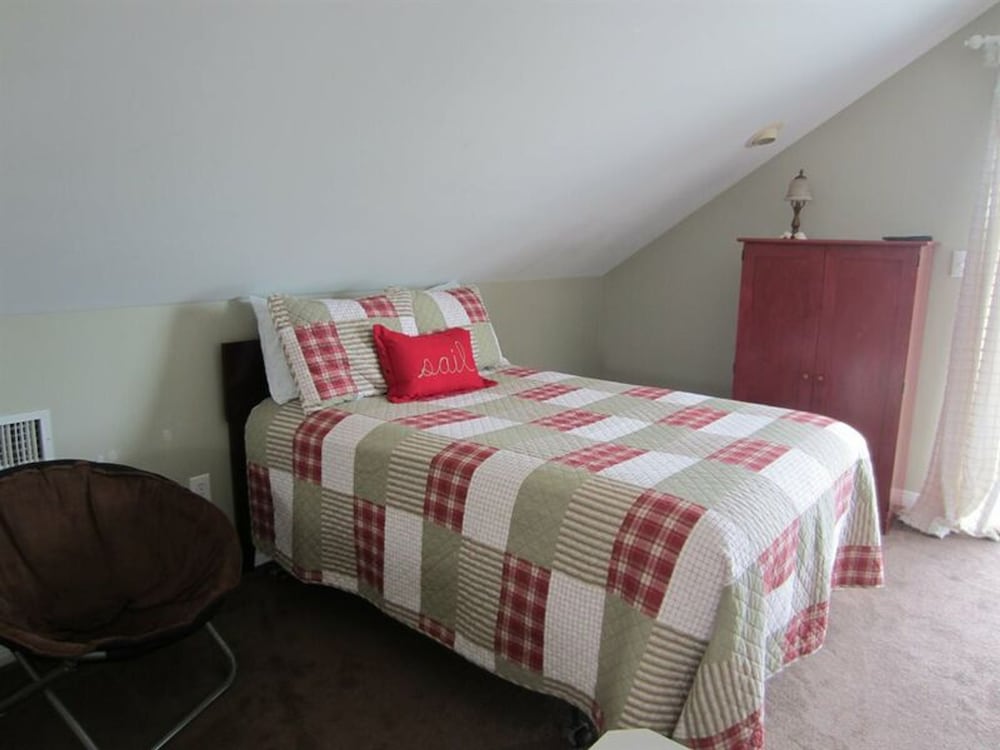 Coastal Dream by Meyer Vacation Rentals