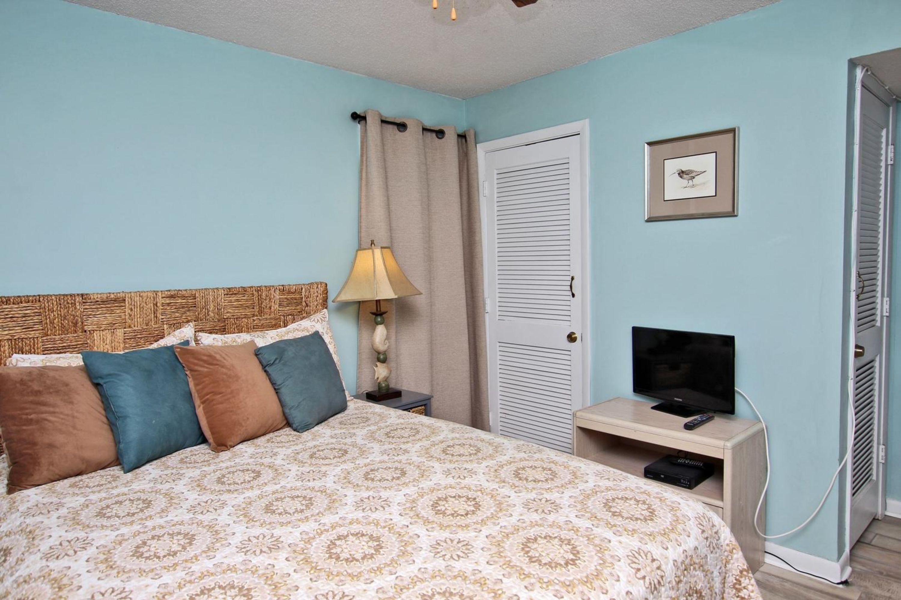 Compass Point by Youngs Suncoast