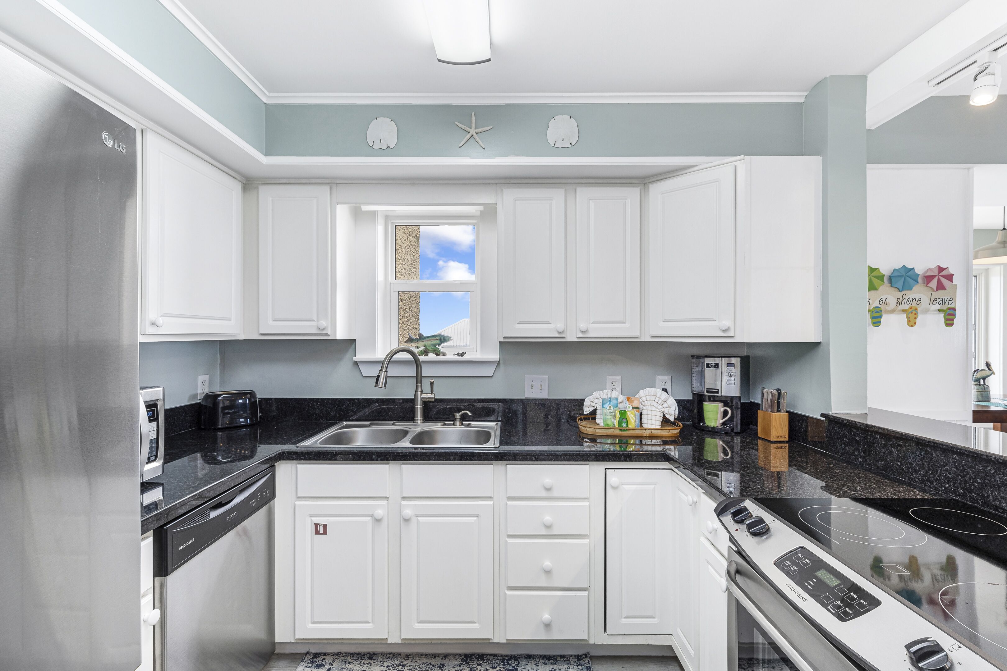 Compass Point Condominium