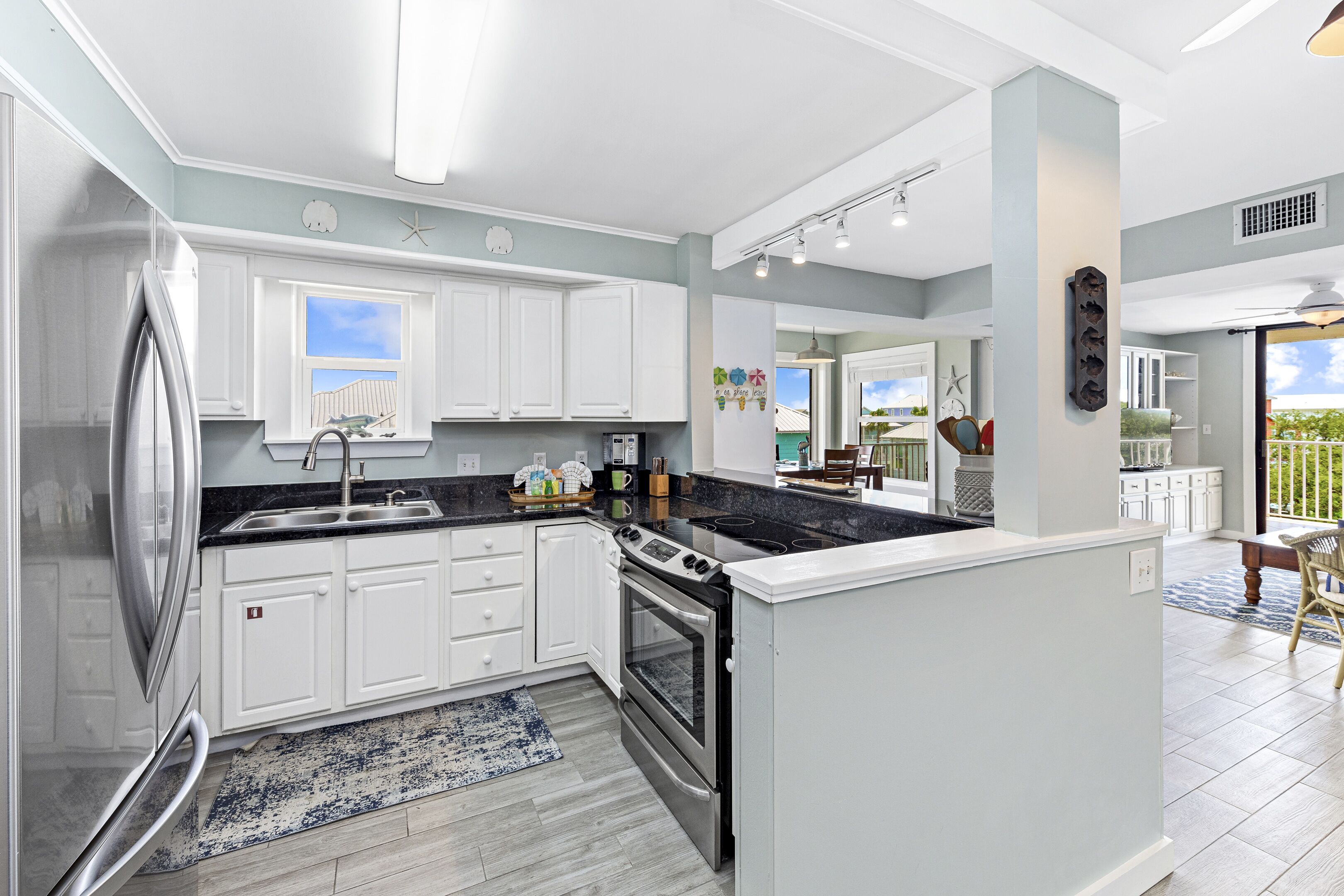 Compass Point Condominium