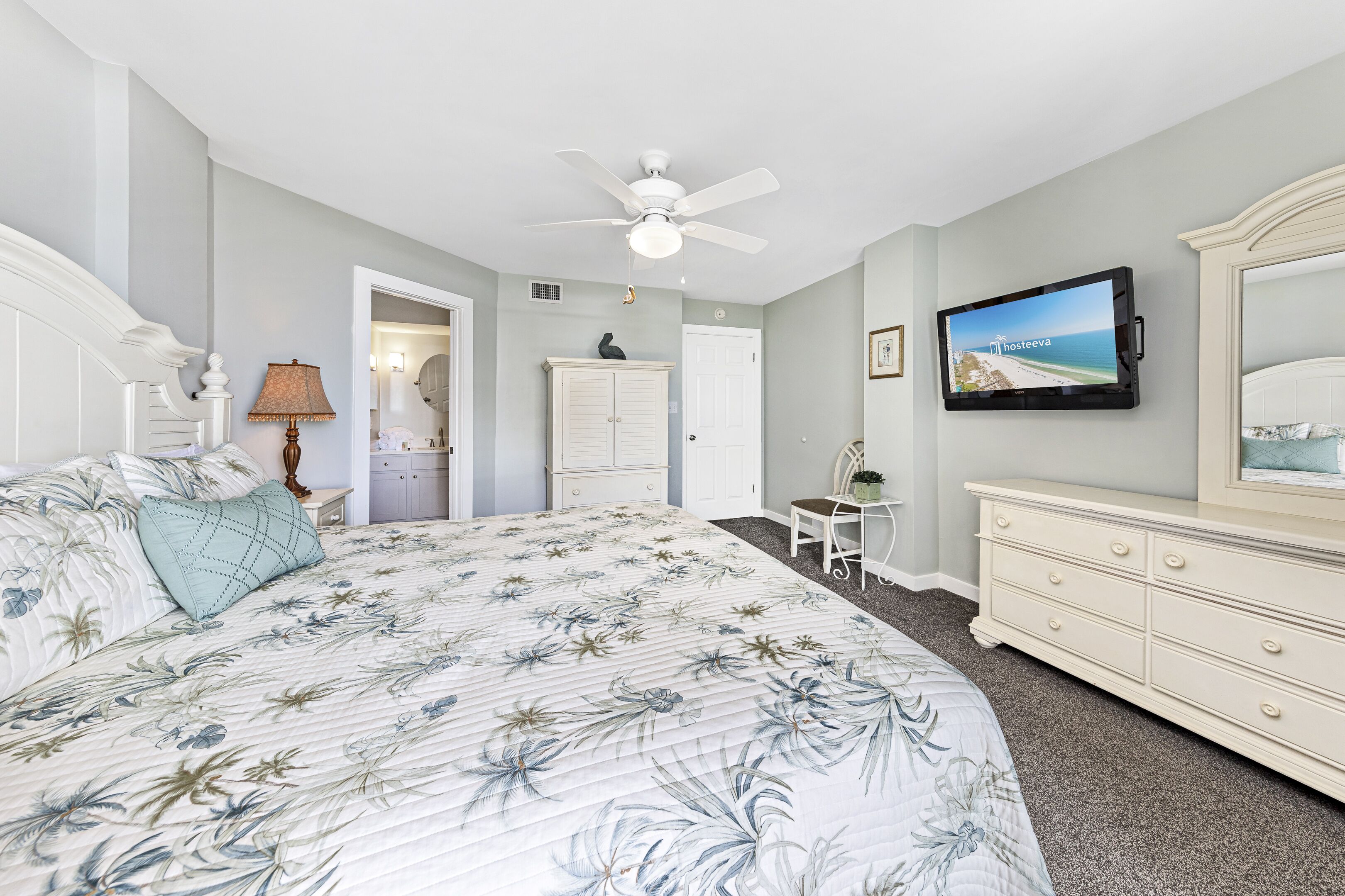 Compass Point Condominium