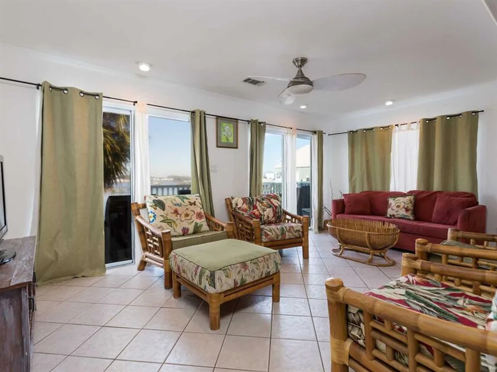Dolphin Dreams by Meyer Vacation Rentals