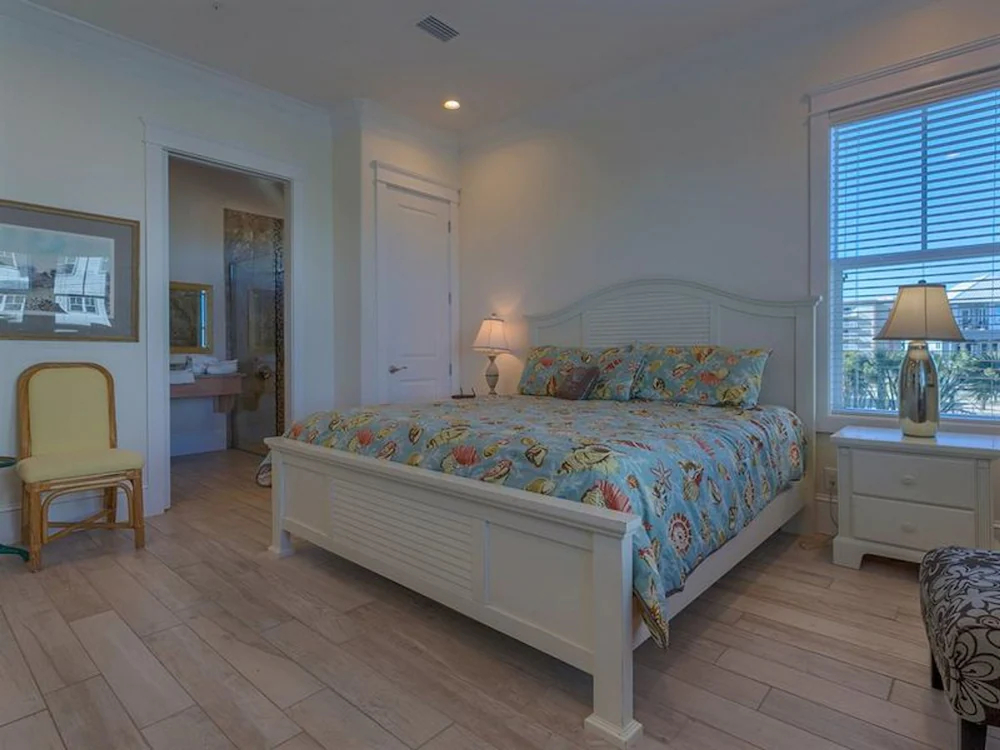 Emerald by Meyer Vacation Rentals