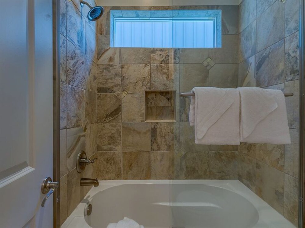 Emerald by Meyer Vacation Rentals