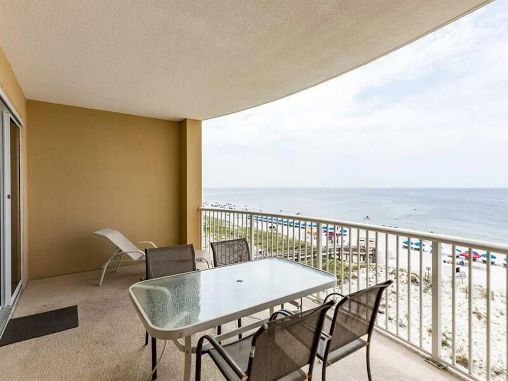 Island Royale by Vacasa