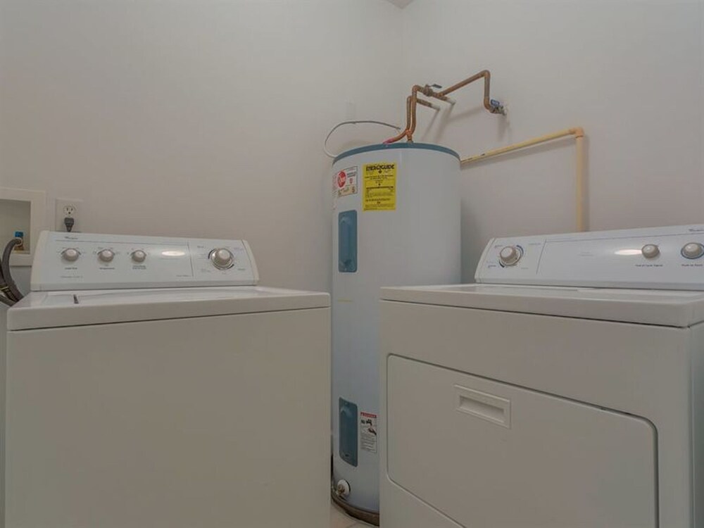 Island Royale by Vacasa