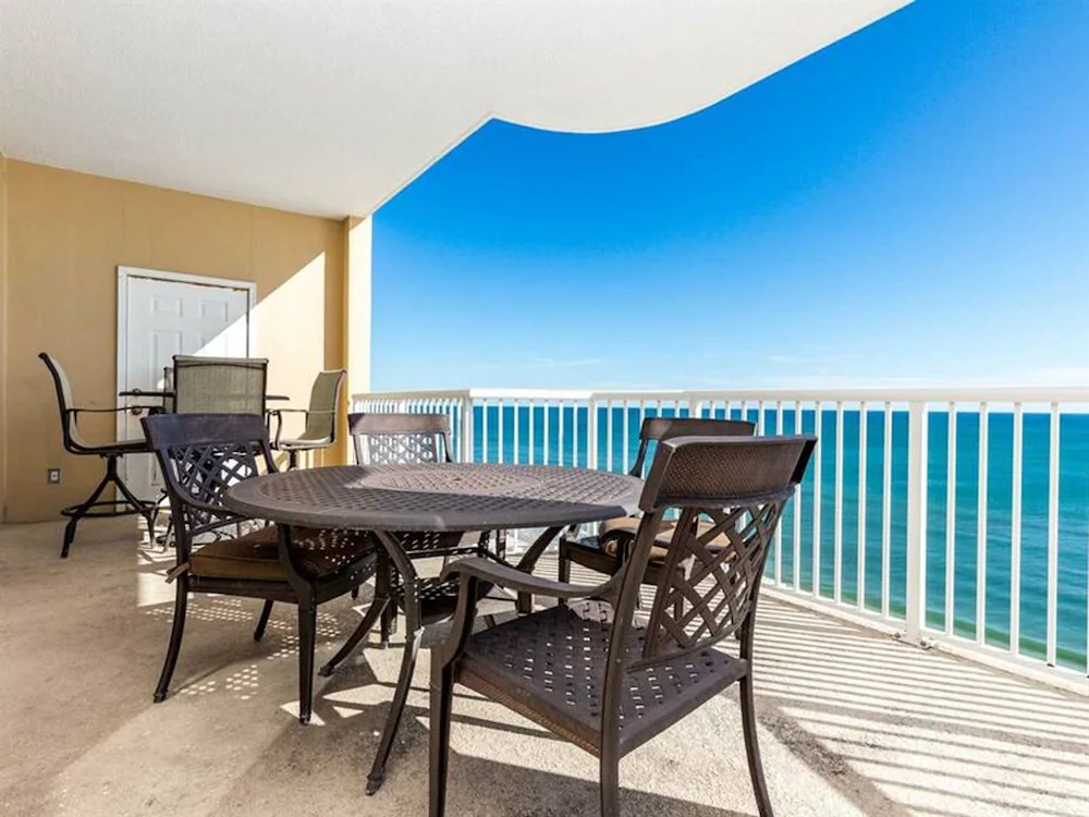 Island Royale by Vacasa