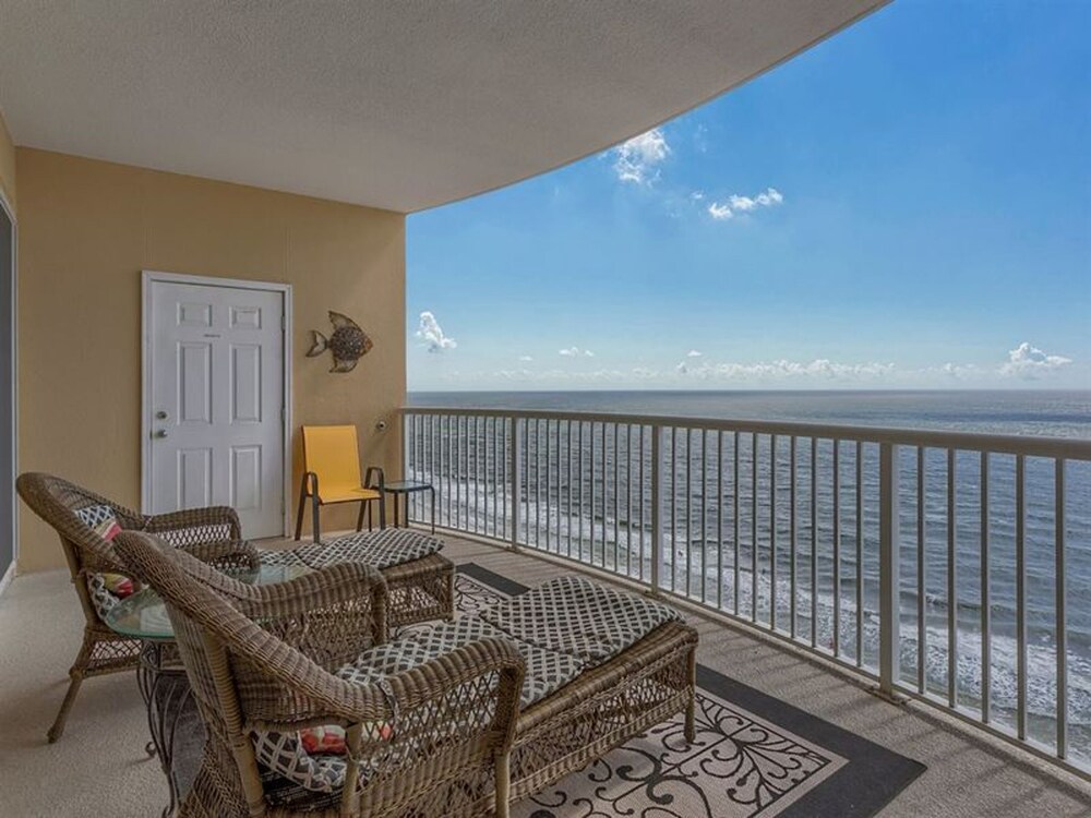 Island Royale by Vacasa