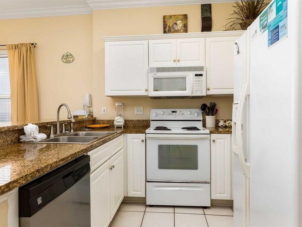 Island Royale by Vacasa